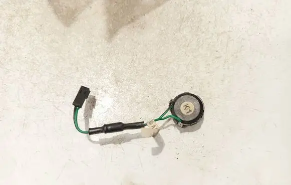 Mercedes-Benz C W202 Front door speaker a2028209402