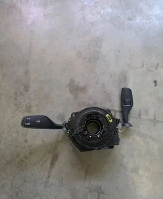 BMW 2 F44 Wiper turn signal indicator stalk/switch 9170520