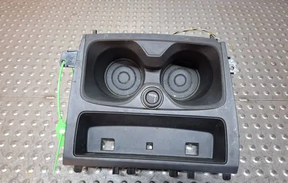 BMW 2 F22 F23 Cup holder front S18031063 9207320