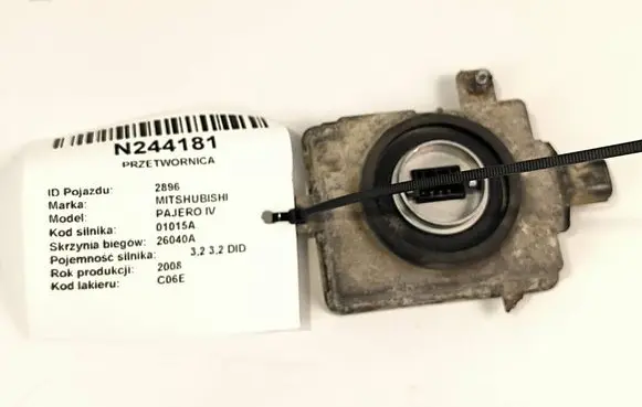 Mitsubishi Pajero Headlight ballast module Xenon W3T16271 2R2000H 8826