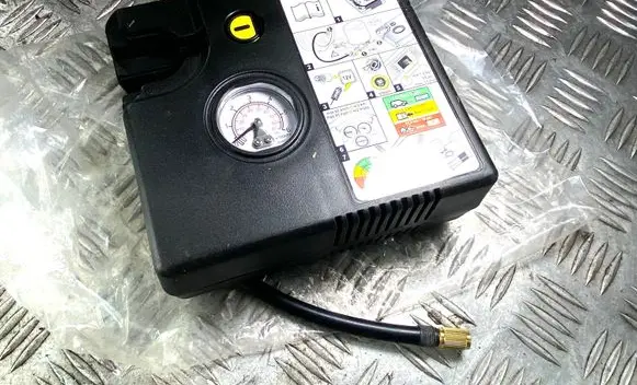 Renault Captur Tire air pump compressor 1802534113 200050