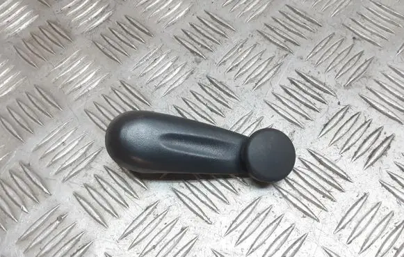 Toyota Yaris Front door window winding handle 