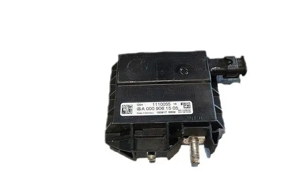 Mercedes-Benz E W212 Battery relay fuse A0009061505