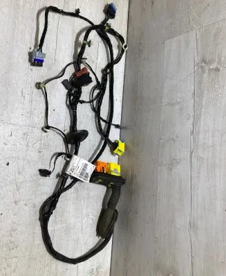 Citroen C3 Aircross Front door wiring loom/harness boot 39202558