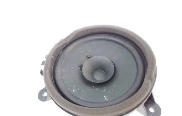 Volvo V70 Front door speaker 30657444