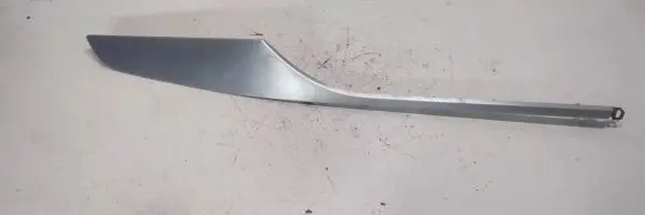 Dashboard glove box trim