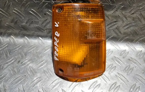 Isuzu Trooper Front indicator light IKI3228