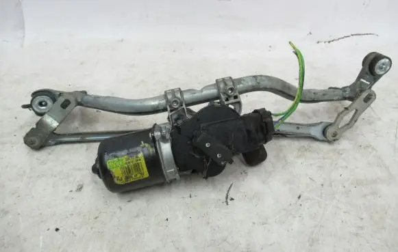 Citroen C3 Picasso Front wiper linkage and motor
