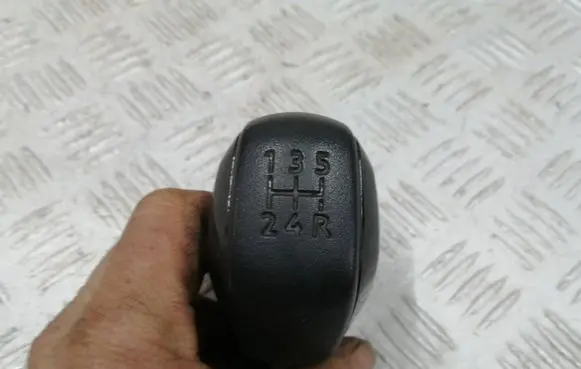 Citroen C4 Cactus Gear lever shifter trim leather/knob 9802703880 G013B00240