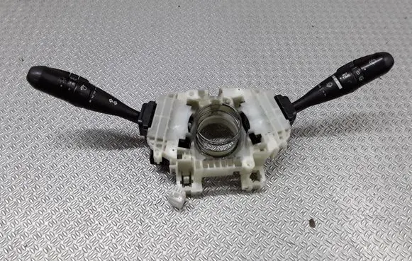 Mitsubishi Colt Wiper turn signal indicator stalk/switch MR986420
