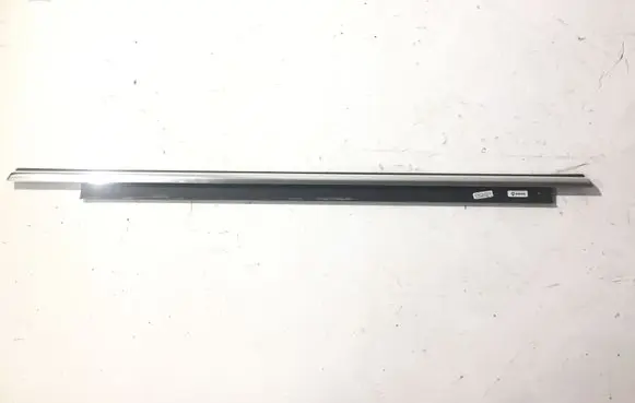 Audi A5 8T 8F Rubber seal rear door window/glass 8T8853763F