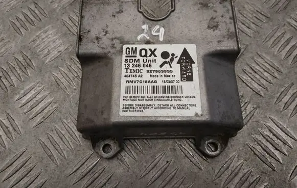 Opel Zafira B Airbag control unit/module 13246046
