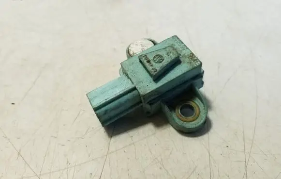 Audi A6 S6 C6 4F Airbag deployment crash/impact sensor 4F0955557