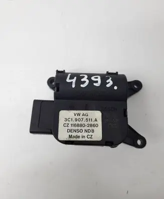 Volkswagen Golf V Air flap motor/actuator 3C1907511A CZ1168802860