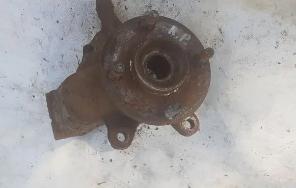 Ford Cougar Front wheel hub 7346525 1030665