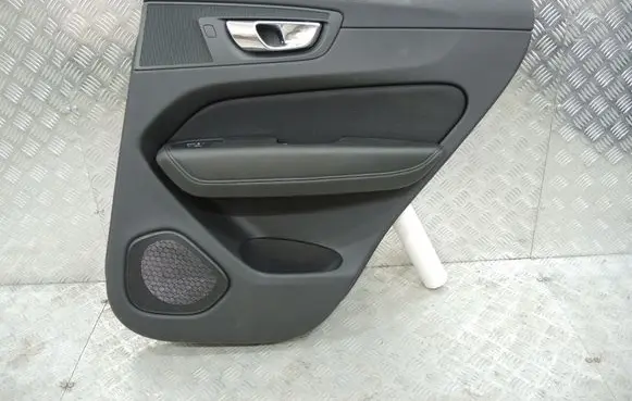 Volvo XC60 Rear door card panel trim