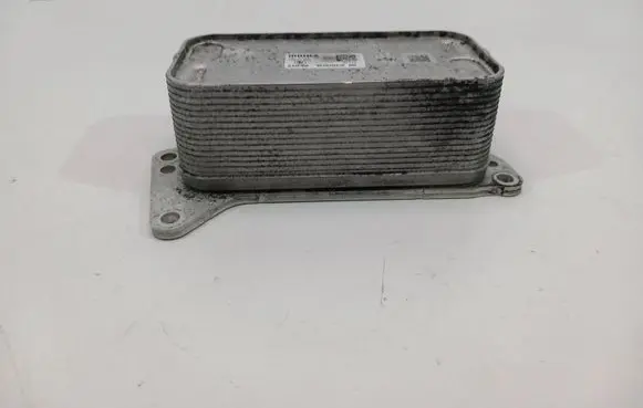 Engine oil radiator