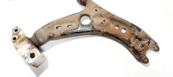 Volkswagen PASSAT B7 Front lower control arm/wishbone