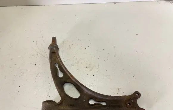 Volkswagen Touran I Front lower control arm/wishbone 1K0407153G