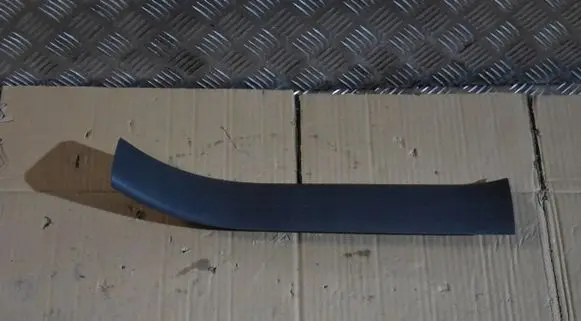 Mercedes-Benz GLE W167 Front bumper lip A1676803501