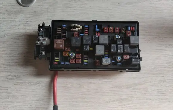 Opel Insignia A Fuse box set 529050199