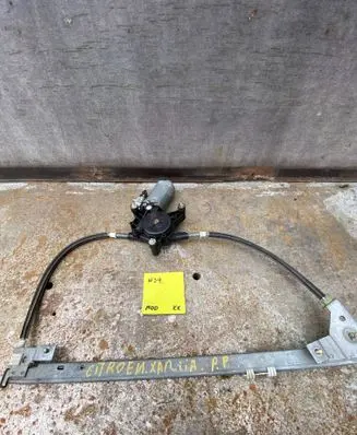 Citroen Xantia Front door window regulator with motor 