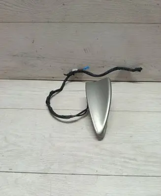 BMW 5 E60 E61 Aerial GPS antenna 6957345 28010468 21367510