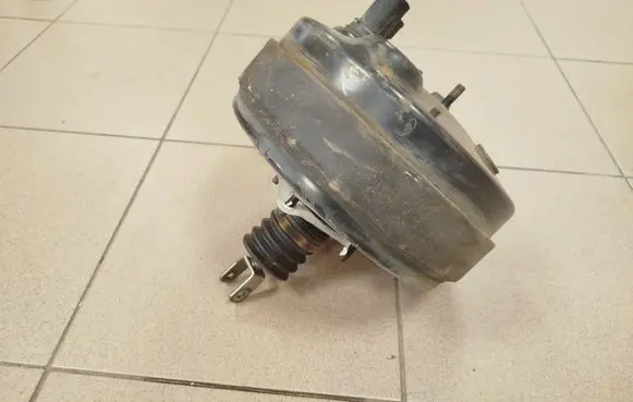 Mercedes-Benz R W251 Brake booster A2514300530