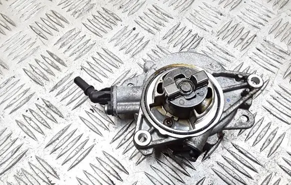 Citroen DS3 Vacuum pump 758642404