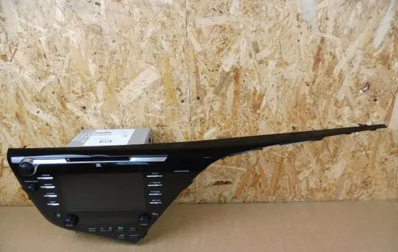Toyota Camry VIII XV70 Radio/CD/DVD/GPS head unit 8614033D81