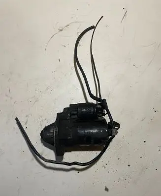 Volkswagen PASSAT B5.5 Starter motor 06B911023