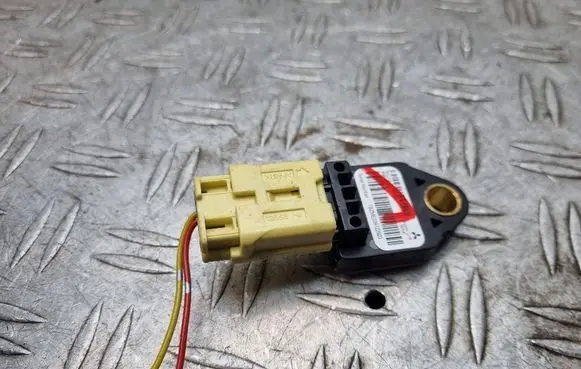 Peugeot 4007 Airbag deployment crash/impact sensor 8651A001