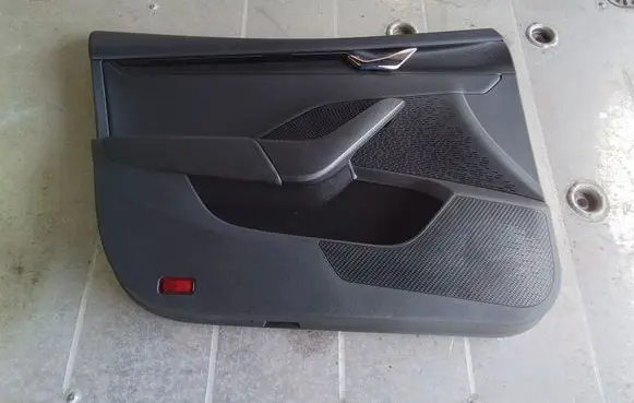 Skoda Octavia Mk4 Front door card panel trim 5E4867013 5E4867011 5E4867013a
