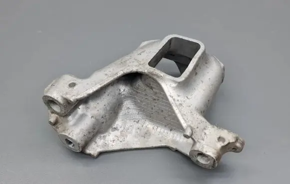 Honda Accord Gearbox mounting bracket 50TL0