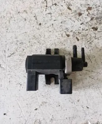 Audi A4 S4 B6 8E 8H Turbo solenoid valve 8e0906628