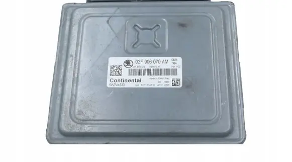 Skoda Fabia Mk2 (5J) Engine control unit/module 03F906070AM 5WP44630