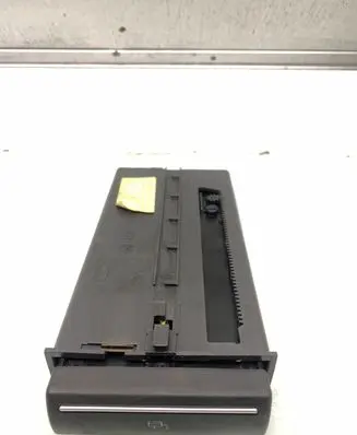 Audi A3 S3 A3 Sportback 8P Dashboard storage box/compartment 8P0941561