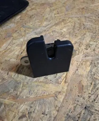 Volkswagen Up Tailgate/trunk/boot lock/catch/latch 1S0827505B