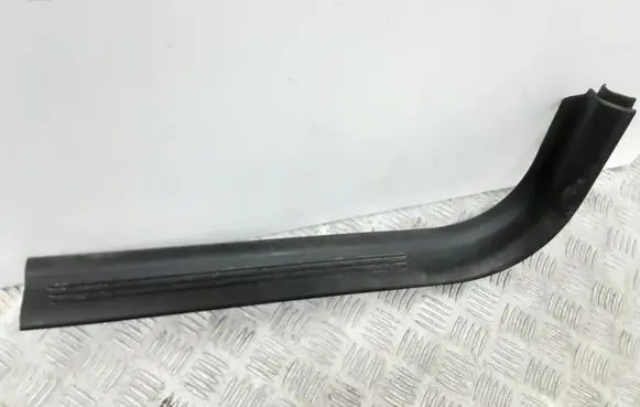 Volvo V50 Front sill trim cover 8641784