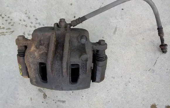 Hyundai Santa Fe Front brake caliper BC140102