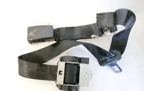 Rear seatbelt