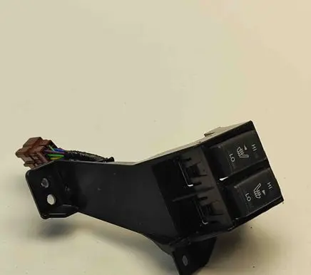 Nissan Leaf II (ZE1) Seat heating switch 240N75SH0A