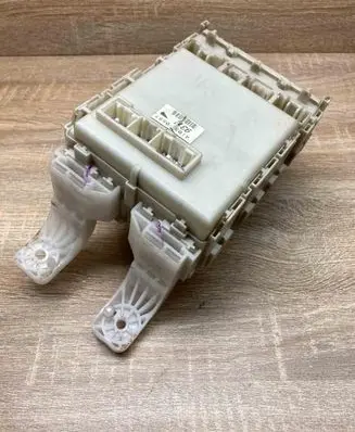 Toyota Prius (XW20) Fuse module 406220119 41030597