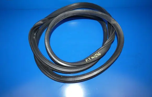 Mercedes-Benz B W246 W242 Rubber seal rear door 