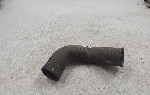 Mitsubishi Lancer X Engine coolant pipe/hose