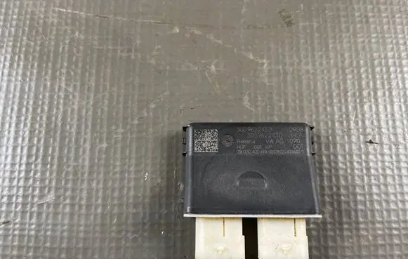 Audi Q4 e-tron Trunk lid opening control unit 3G0962243D