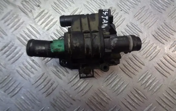 Thermostat/thermostat housing