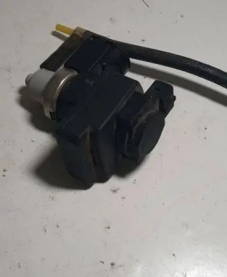 KIA Sorento Turbo solenoid valve 36611200