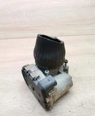 Audi A4 S4 B7 8E 8H Throttle valve 06b133062m 0280750009
