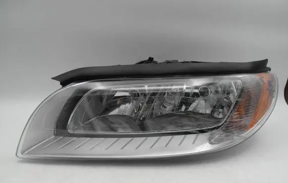 Volvo V70 Headlight/headlamp 20B950 13041